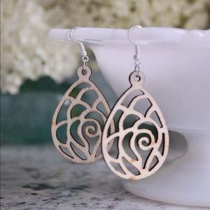NWT Popular Rose Laser Cut Wooden Earrings